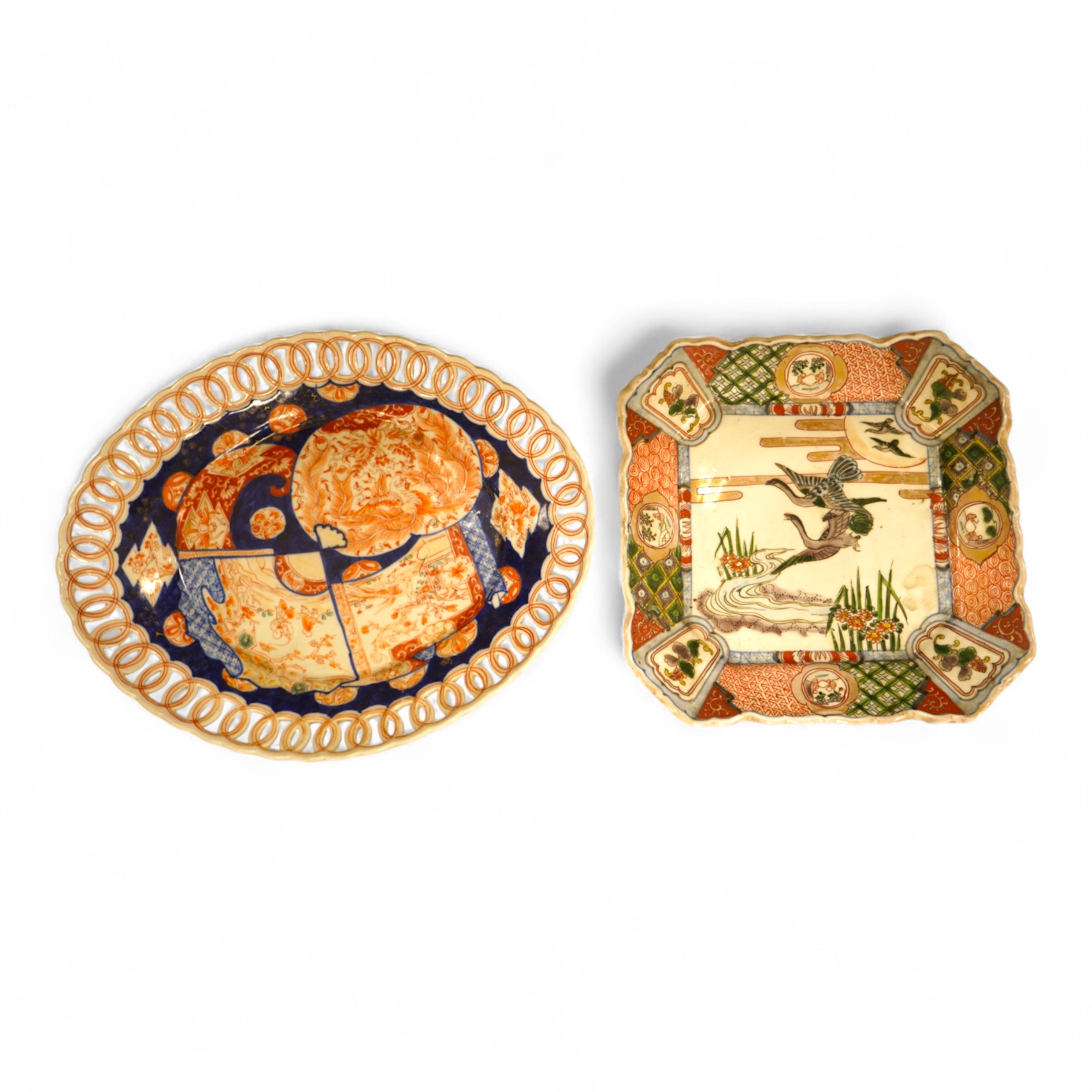 Two Japanese Imari dishes, Meiji period, largest 32.5cm